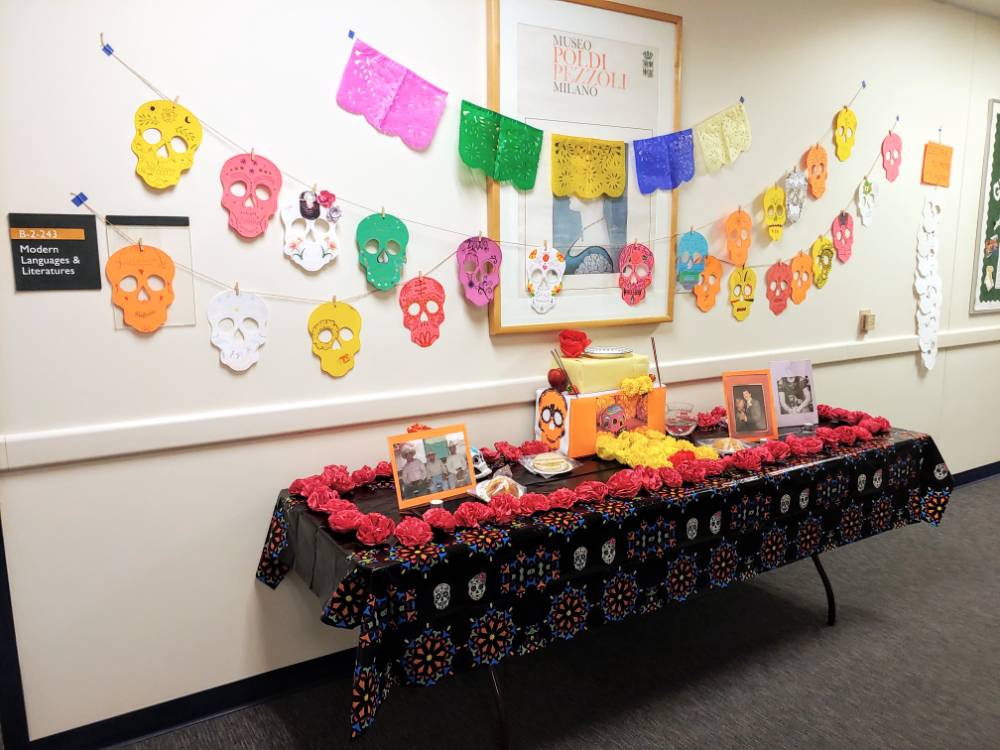 Día de los Muertos alter in the hallway outside the Modern Languages and Literatures Department.